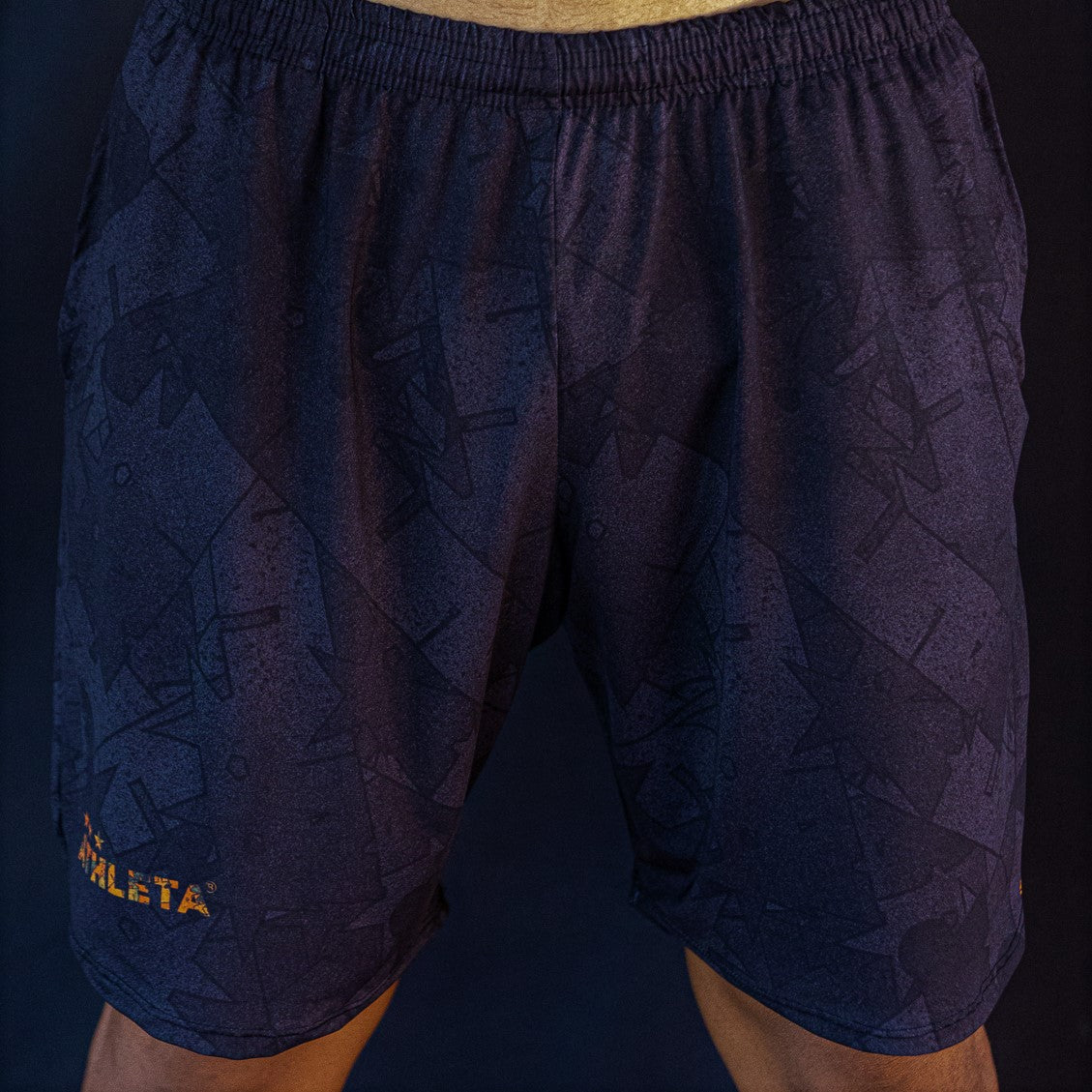 Athleta Free 23 百慕達短褲 - 黑橙配色