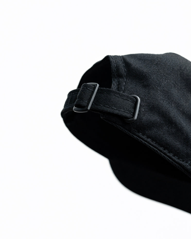 黑色 Athleta 棒球帽