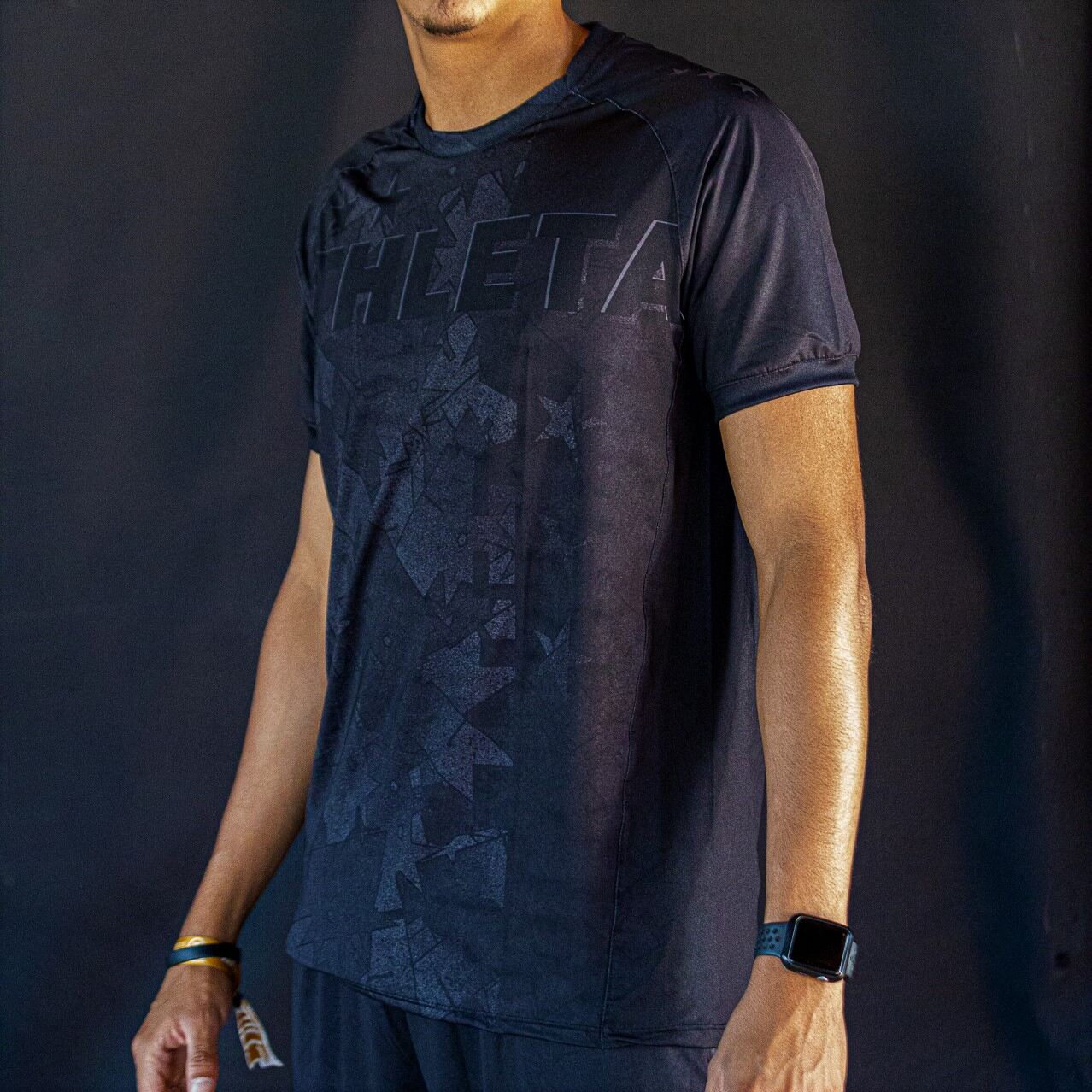 Athleta Free 23 Line 襯衫 - 黑色