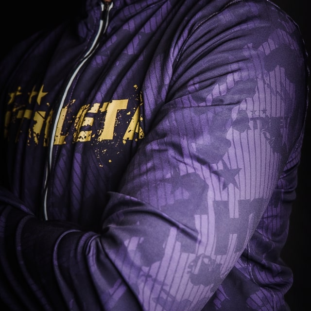 Athleta Free 超細纖維男女通用紫色風衣