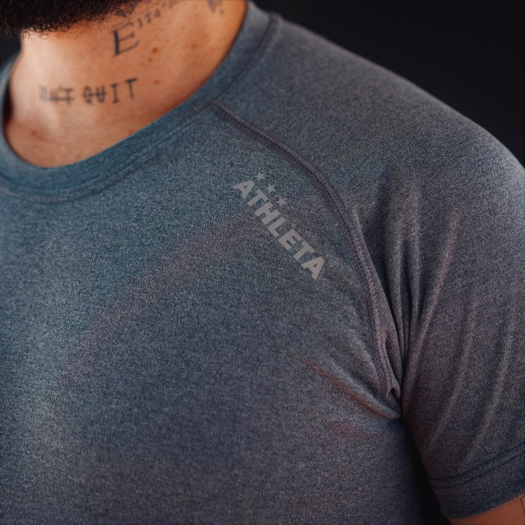 Athleta Soft 23 Amini Crepe 男款 T 卹