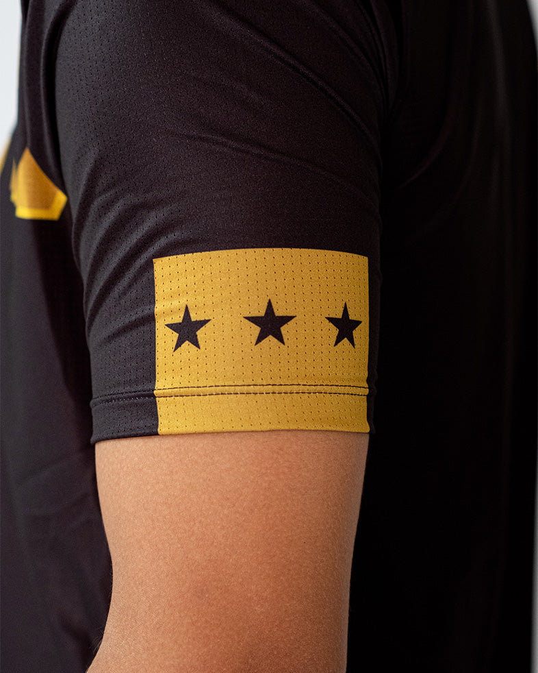 Athleta SS25 舒適男女短袖保暖上衣 - 黑金