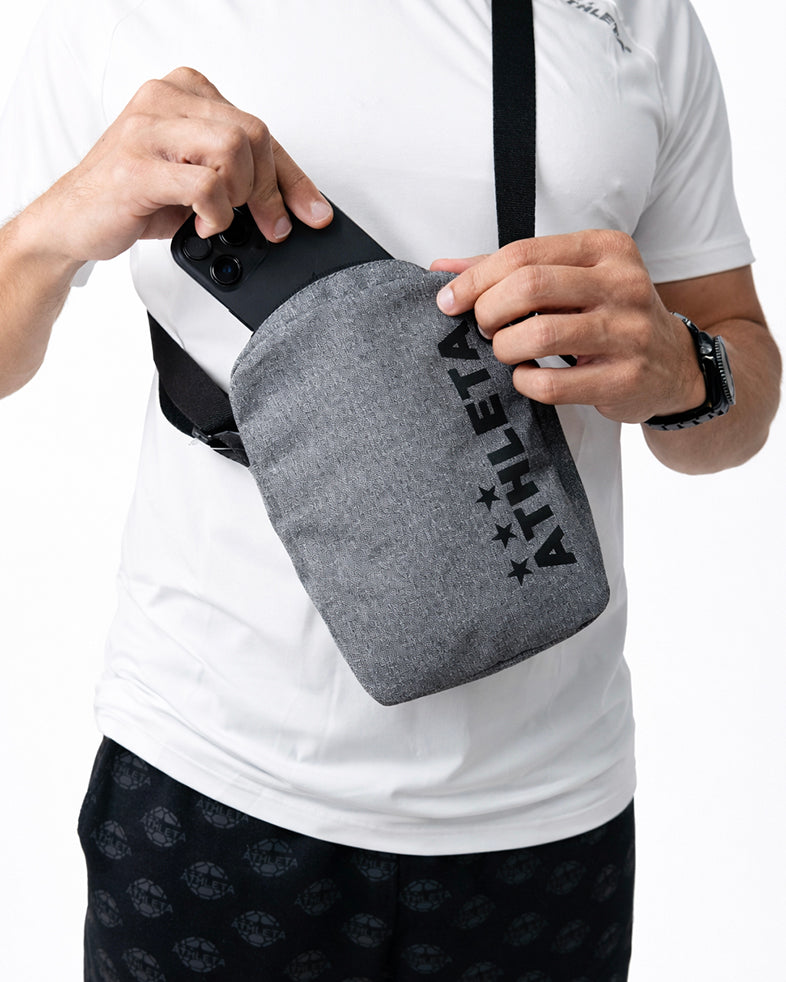 Athleta 灰色肩背包